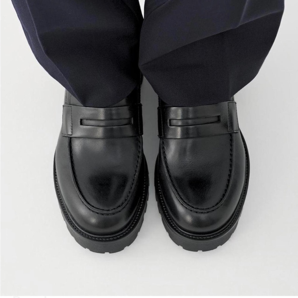 Vagabond shoemakers Kenova Loafers in Black Leather